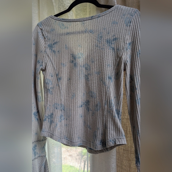 Free People Cream and Blue Ribbed Blouse with Flared Sleeves - Picture 5 of 5